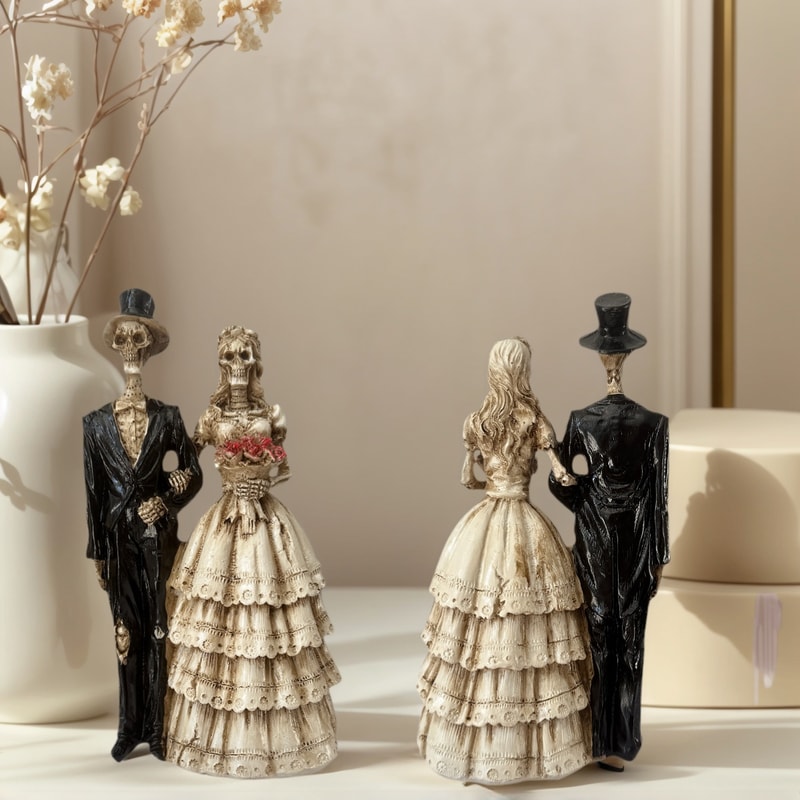 Spooky Couple Skeleton Statue, Vintage Wedding Dress, Romantic Party Desktop Decoration