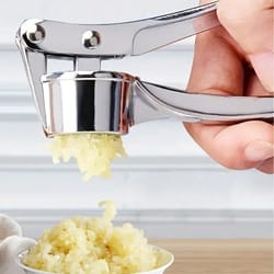 washable garlic press, garlic crusher, ginger juicer, garlic minver, kitchen supplies for effortless cooking
