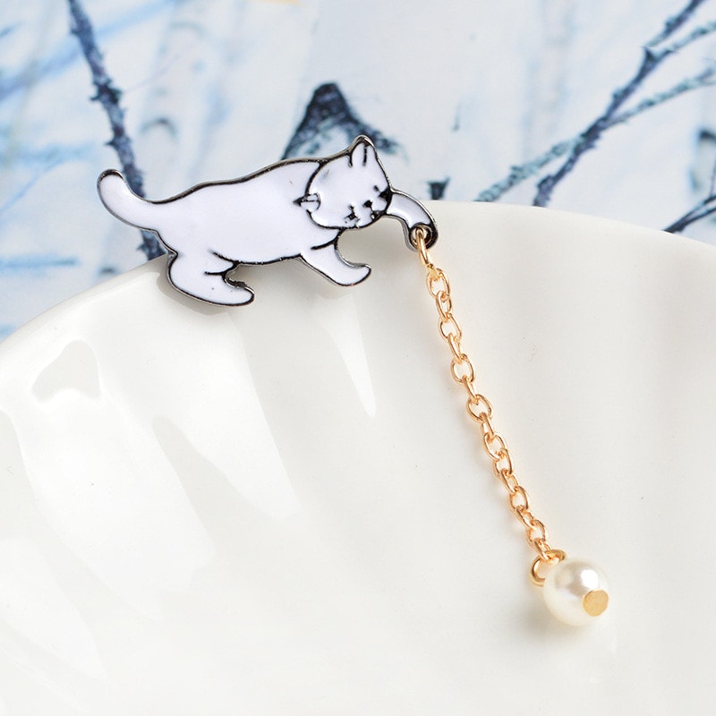 Cartoon Cat Enamel Pin For Women Girls Fashionable Kitten Backpack Collar Brooch Jewelry Gift 3