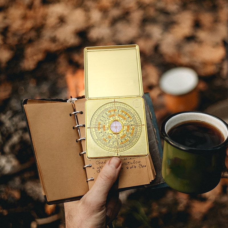 Brass Chinese Divination Compass Pan Multifunctional I-Ching Compass for Camping, Hiking, and Home Office