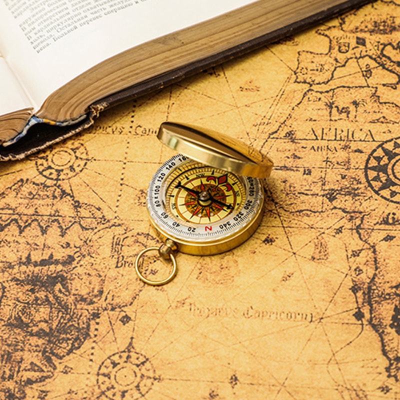 Vintage Outdoor Compass Pure Copper Multifunctional Hiking Tool with Luminous Feature