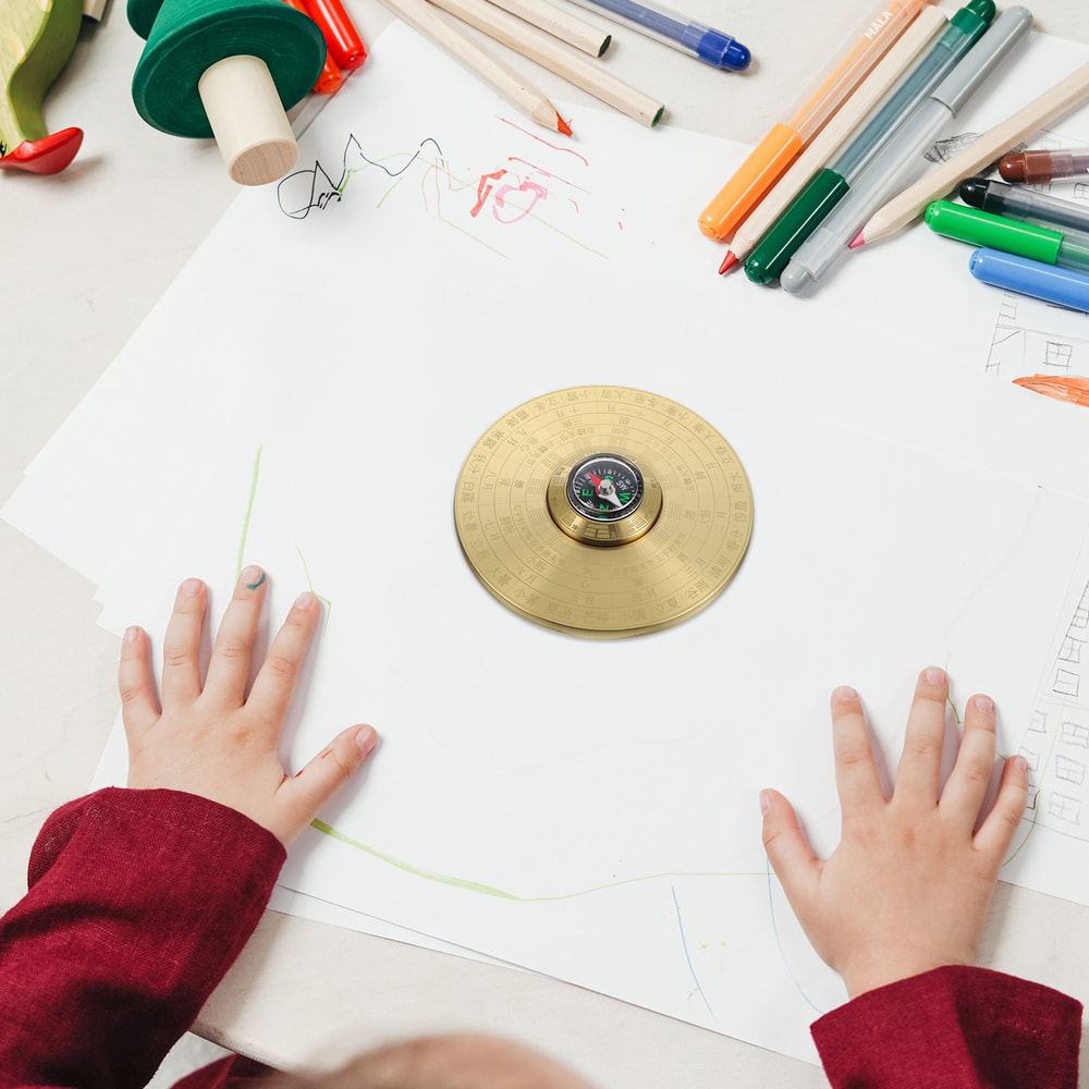 Chinese Traditional Brass Compass Retro Taoist Small Portable Compass for Outdoor Camping and Hiking