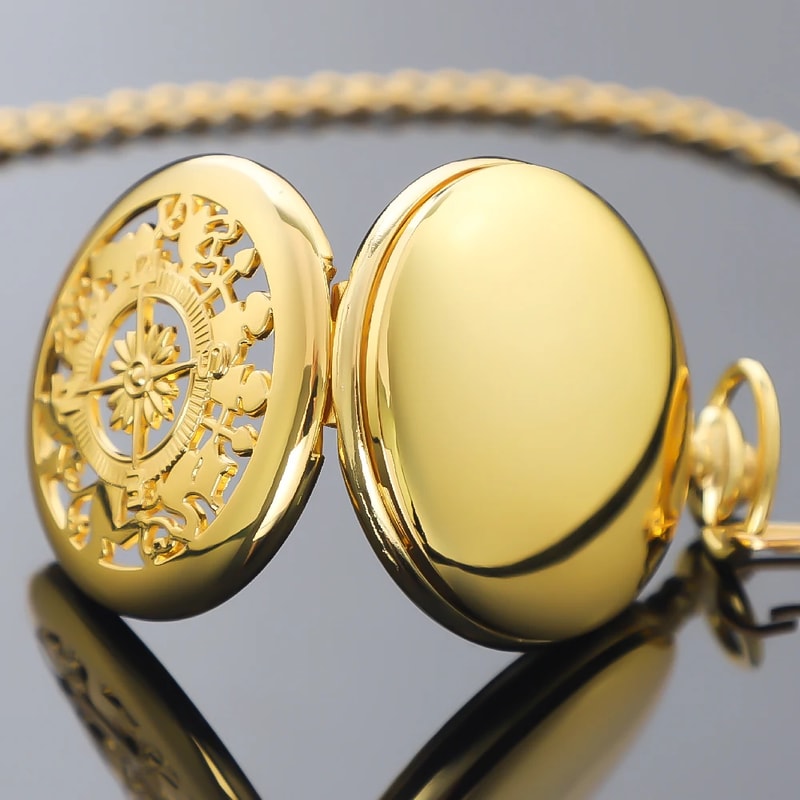 Vintage Brass Pocket Compass Outdoor Navigation Watch for Camping & Hiking