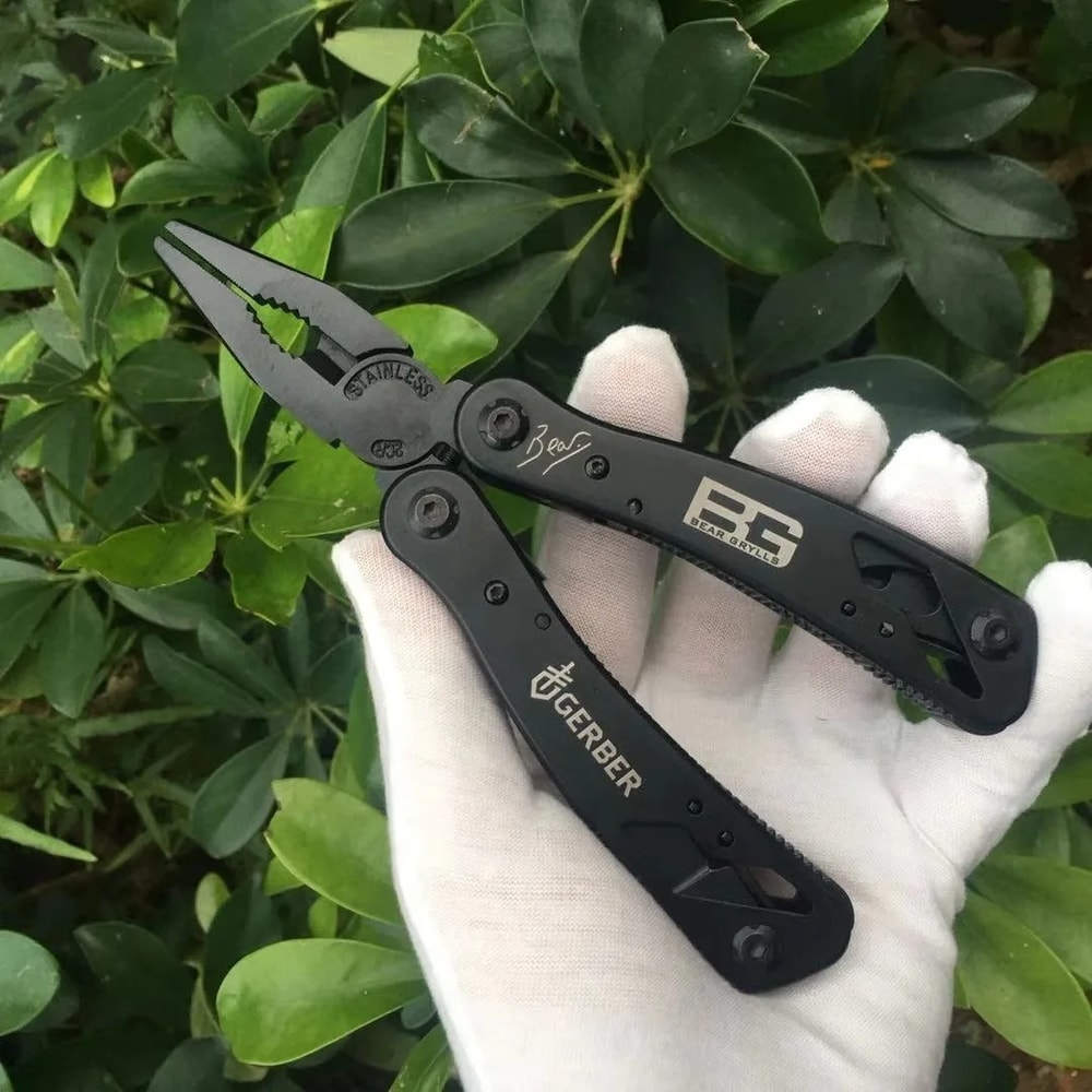 Multifunctional Pocket Knife Swiss Army Tool Portable Folding EDC Camping Survival Knife