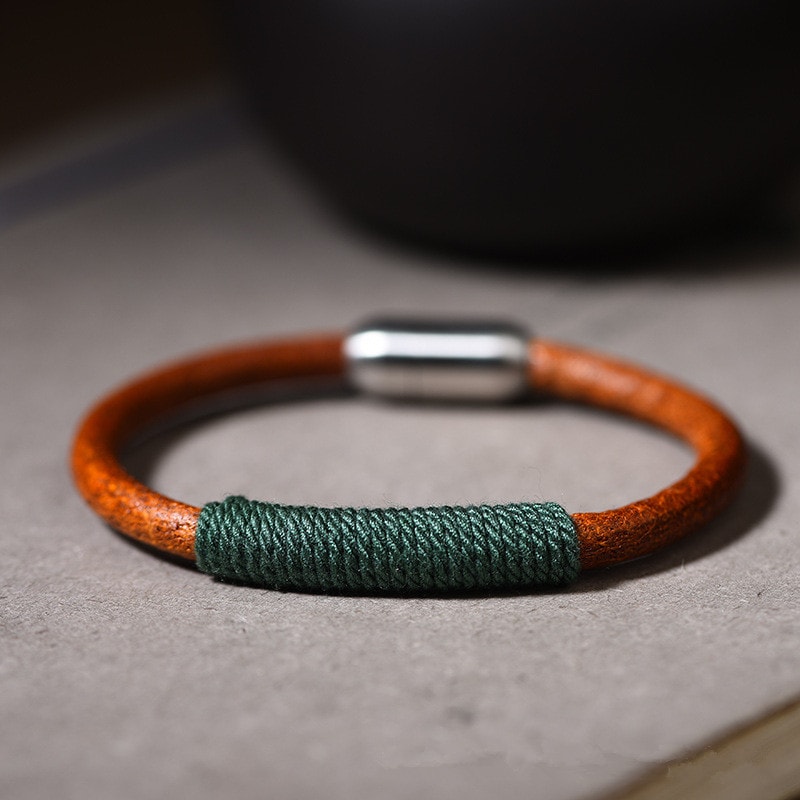 Handwoven Leather Rope Bracelet Vintage Boho Couple Wristband Adjustable Cowhide Bracelet