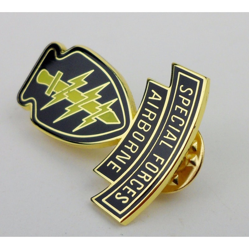 US Army Special Forces Green Beret Badge Pin Durable Military Airborne Combat Badge