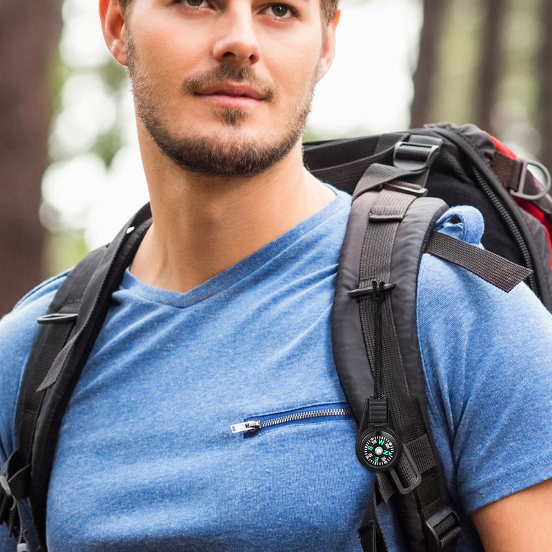 Mini Outdoor Compass Keychain Carabiner Survival Tool for Hiking Camping Navigation