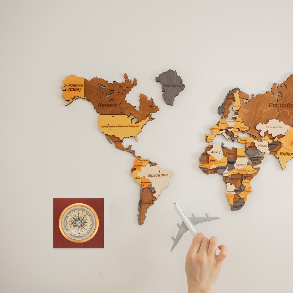 Vintage Wooden Compass for Hiking Outdoor Survival Navigation Tool