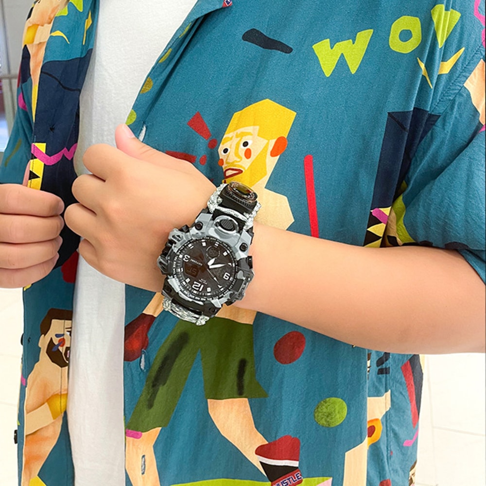 Survival Compass Watch with Flint Whistle and Rope Outdoor Multi Tool Watch