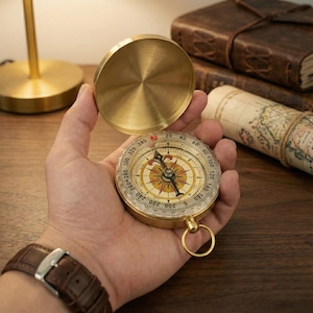 Vintage Brass Pocket Compass, Antique navigation compass for Hiking Camping Survival Gift