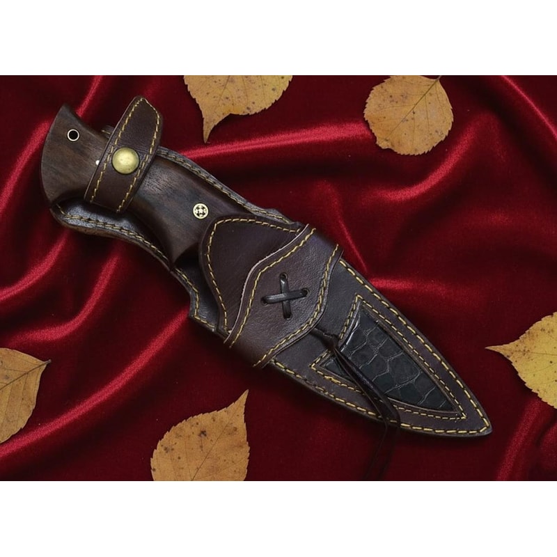 Handmade Damascus Steel Hunting Knife 12 Rosewood Handle Personalized Knife With Sheath 3