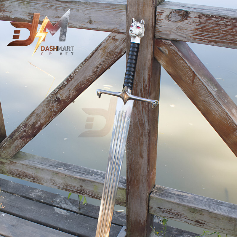game-of-thrones-jon-snow's-sword-longclaw-custom-engraved-sword-movie-replica-sword-lotr-gifts-for-men-birthday-gifts (5).png