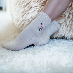 Hand Knitted and Embroidered White Socks – Cozy Handmade Women's Footwear - Luxurious Comfort in Merino Wool and Acrylic