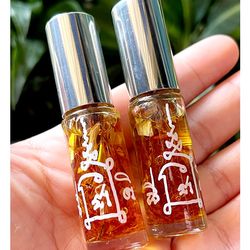 Charmming Oil "Namman mont Sanae Jant - Moon magic oil " Powerful Oil for , Love ,Money ,Business and Build rapport quic