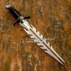 1-of-a-kind rare custom predator dagger knife hand forged damascus guard