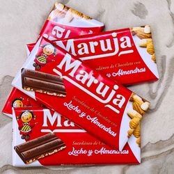 Spanish Maruja Milk and Almonds Chocolate