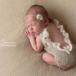 Newborn girl beige knit romper photo prop. Beige and cream newborn baby onesie. Ruffled bodysuit newborn photography