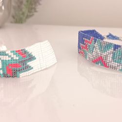 Blue beaded bracelet. Easy to do for beginners.Bead embroidery pattern on a loom in PDF format. Just download the PDF.