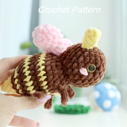 Bee Plushie Crochet Pattern - Cute Stuffed Animal Pattern - - Digital Patter Tutorial PDF