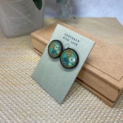 Handmade stud earrings. Earrings with images of cats.