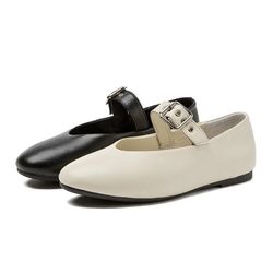 Crafted Women's Leather Ballet Flats. Women's shoes made of genuine leather