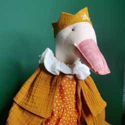 queen textile toy, linen goose toy