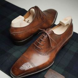 Handmade cowhide leather wonderfully class & sleek looking Brown Oxford Shoes for men