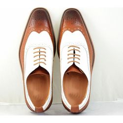 Men's Handmade Two Tone Brown & White Oxford Brogue Wingtip Lace Up Shoes
