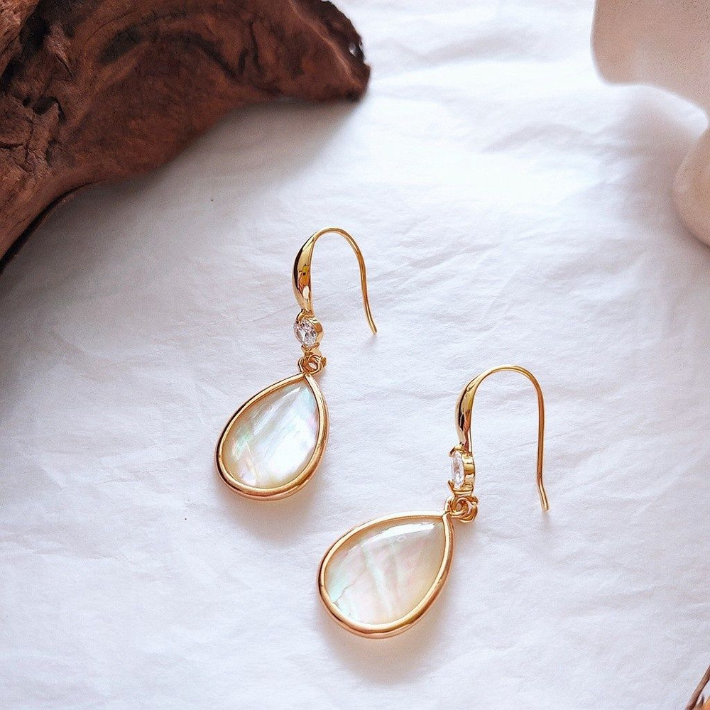 14ct Gold Plated Abalone Drop Earrings 2