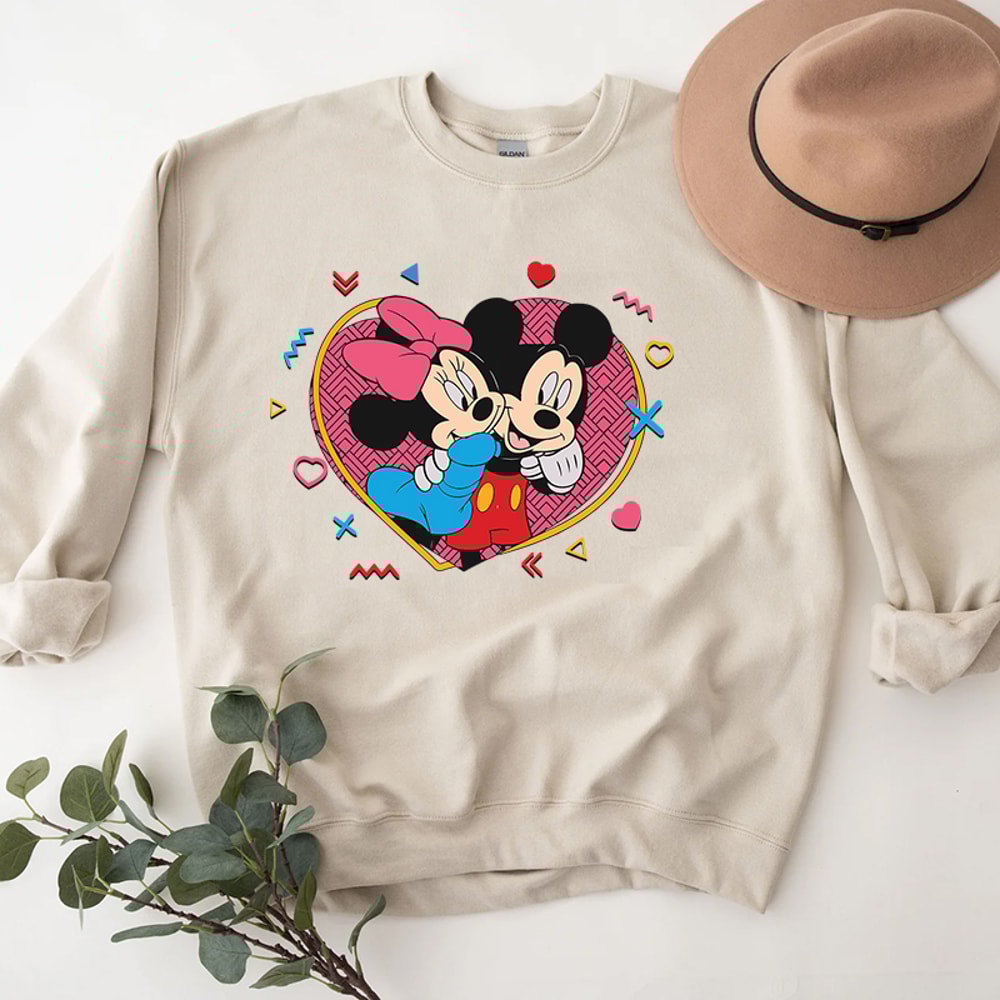 3Mickey and Minnie Mouse Feel The Love Shirt.jpg
