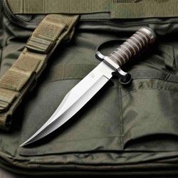 hunting bowie knife