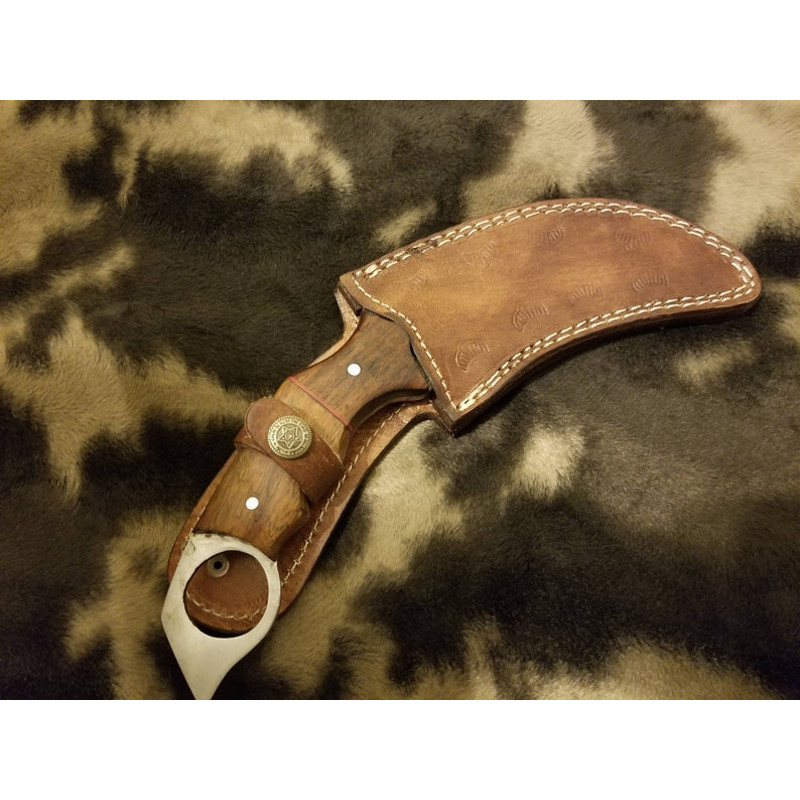 Damascus Steel Karambit Knife With Rose Walnut Wood 2