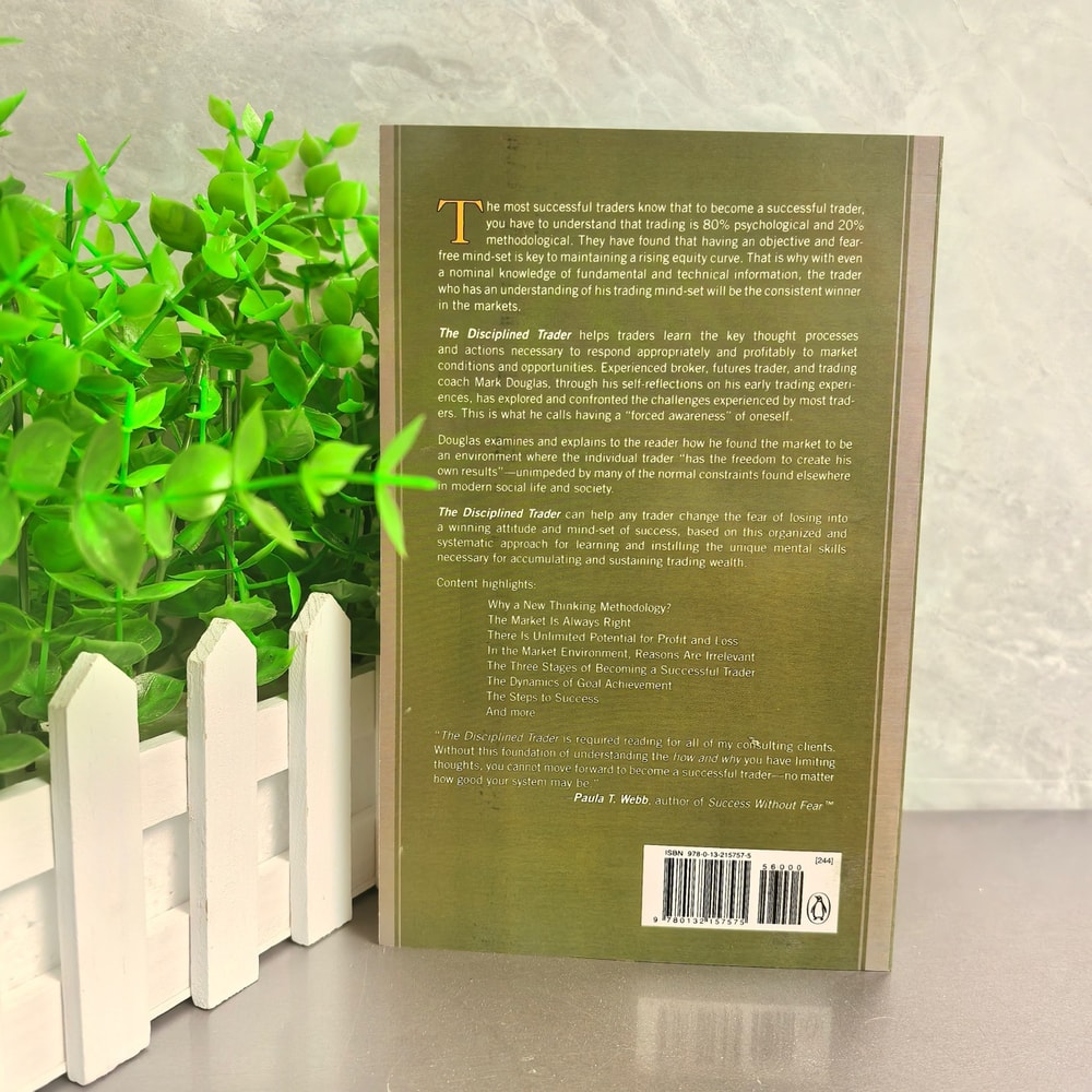 Mark Douglas' The Disciplined Trader - Developing Winning Attitudes Paperback English Book