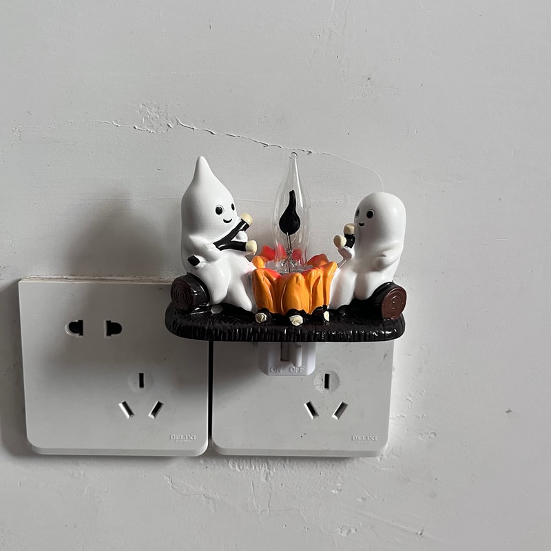 Cute Ghost Figurine with Lights, Fire Effect Desktop Holiday Decoration Item