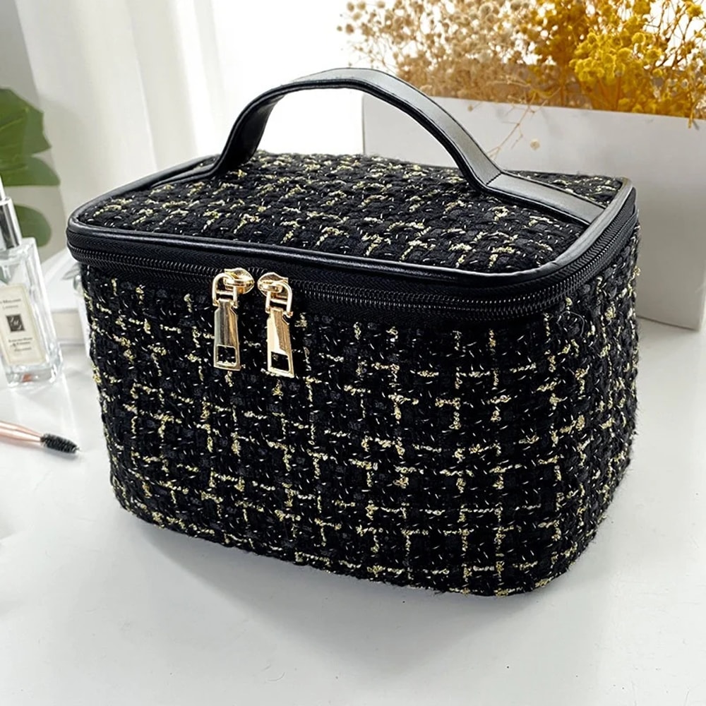 Large Storage Bag for Makeup, Portable New Women's Bag, Fashionable Knitted Style Makeup Case