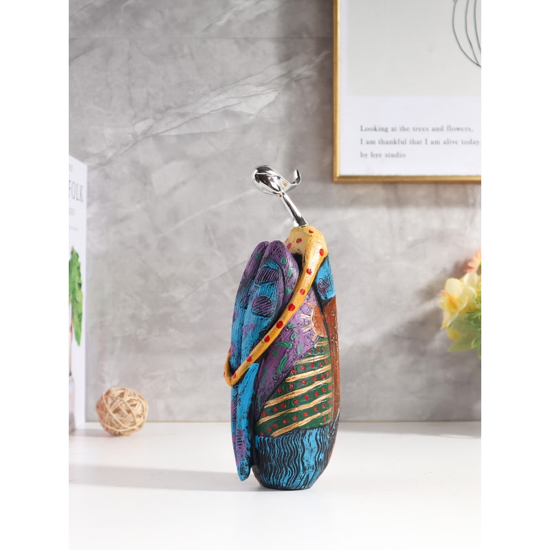 Resin Decorative Craft Abstract Art Figurine for Home Decor