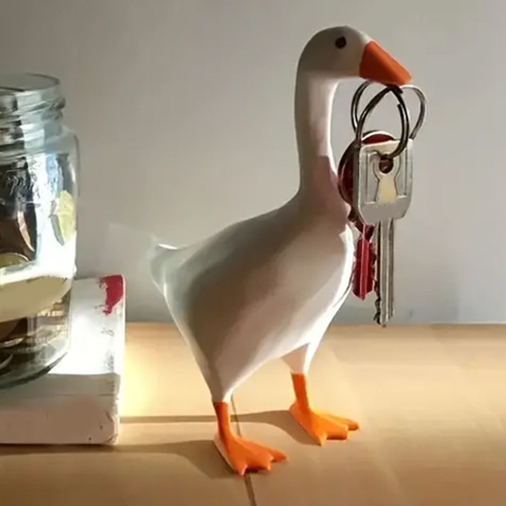 Creative Resin Goose Key Chain, Home Decor Sculpture, Fun Office Desk Decoration and Tool Rack for Unique Spaces