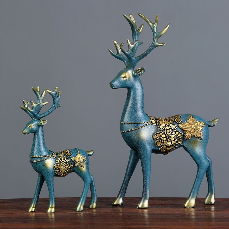 Modern Resin Deer Head Statue for Nordic Home Decor and Art Lovers