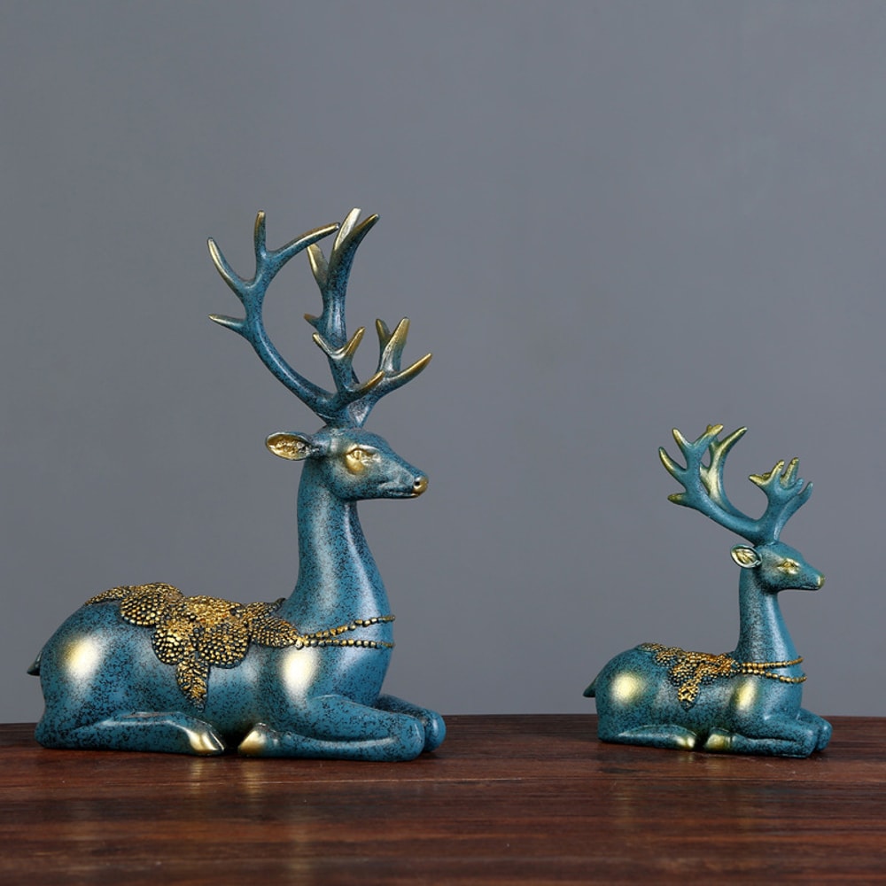 Modern Resin Deer Head Statue for Nordic Home Decor and Art Lovers