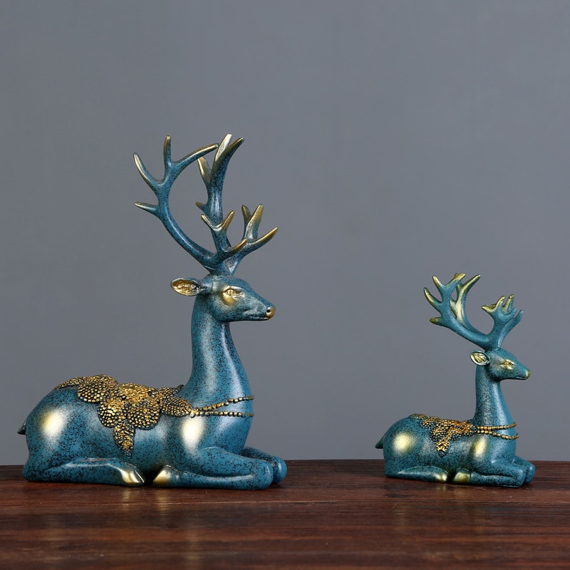 Modern Resin Deer Head Statue for Nordic Home Decor and Art Lovers