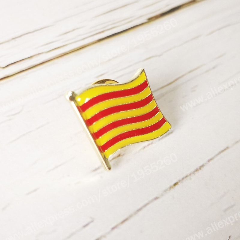 Spain Provincial Nationalities Region Brooch, Catalonia Flag Lapel Pins, Metal Enamel Crystal Badge