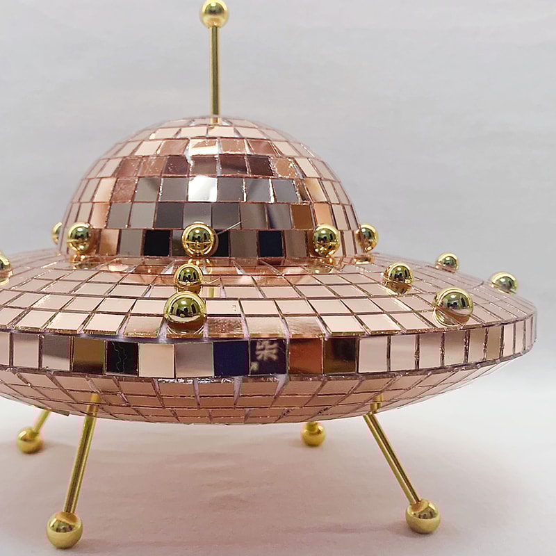 Funny Vintage World Desk Ornaments, Creative Miniature Art Crafts, Multipurpose Home Decor for Halloween