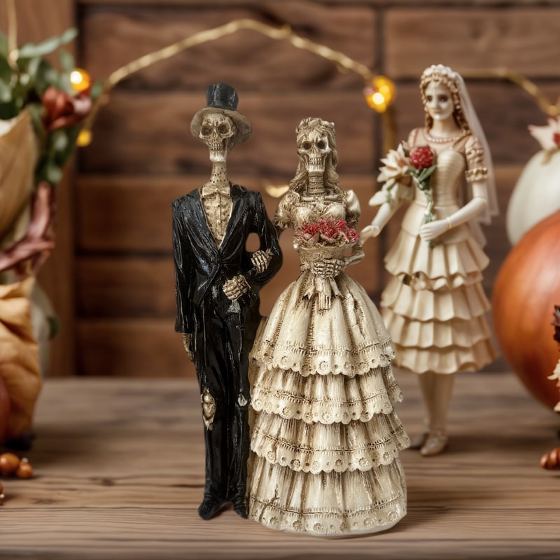 Spooky Couple Skeleton Statue Ornament, Vintage Wedding Dress Style, Romantic Desktop Decoration