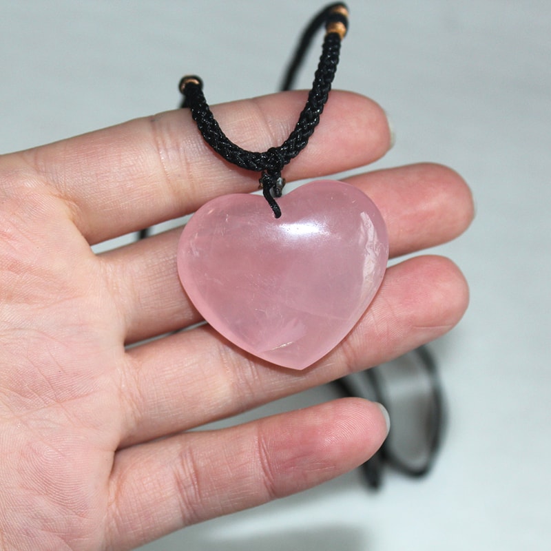 Rose Quartz Pink Crystal Pendant Love Heart Shape Natural Healing Stone Powder Crystal Necklace Jew 3