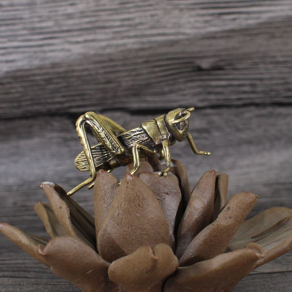 Solid Brass Cricket Figurines, Tricky Spoof Insect Toy, Retro Animal Statue, Miniature Craft Decorations
