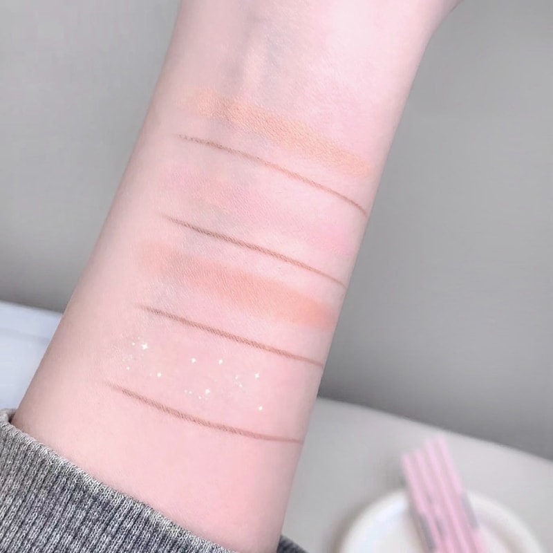 Diamond Glitter Matte Aegyosal Pen, Double-end Lying Silkworm Eyeliner for Cream Shadow Highlighter Makeup