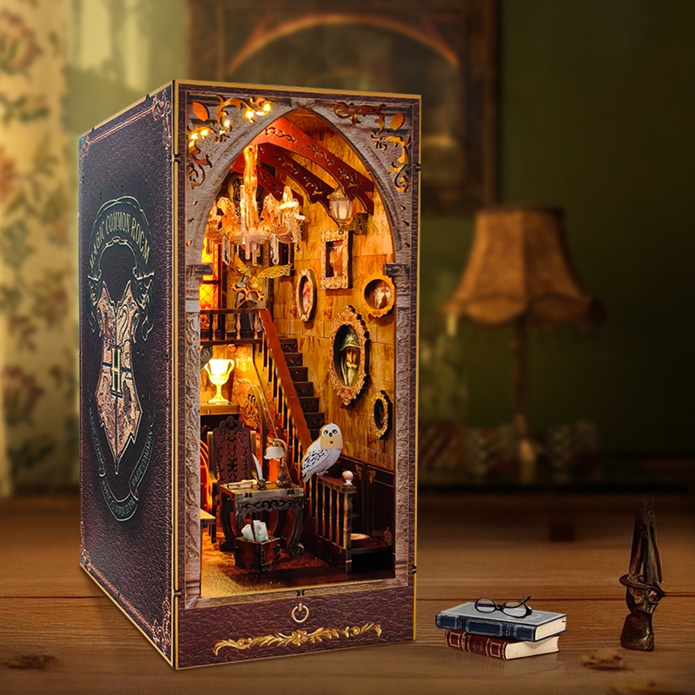 Simulation Tree for Home Room, Pine Plants Bonsai Fake Tree, Plastic Plants Landscape Desktop Decoration