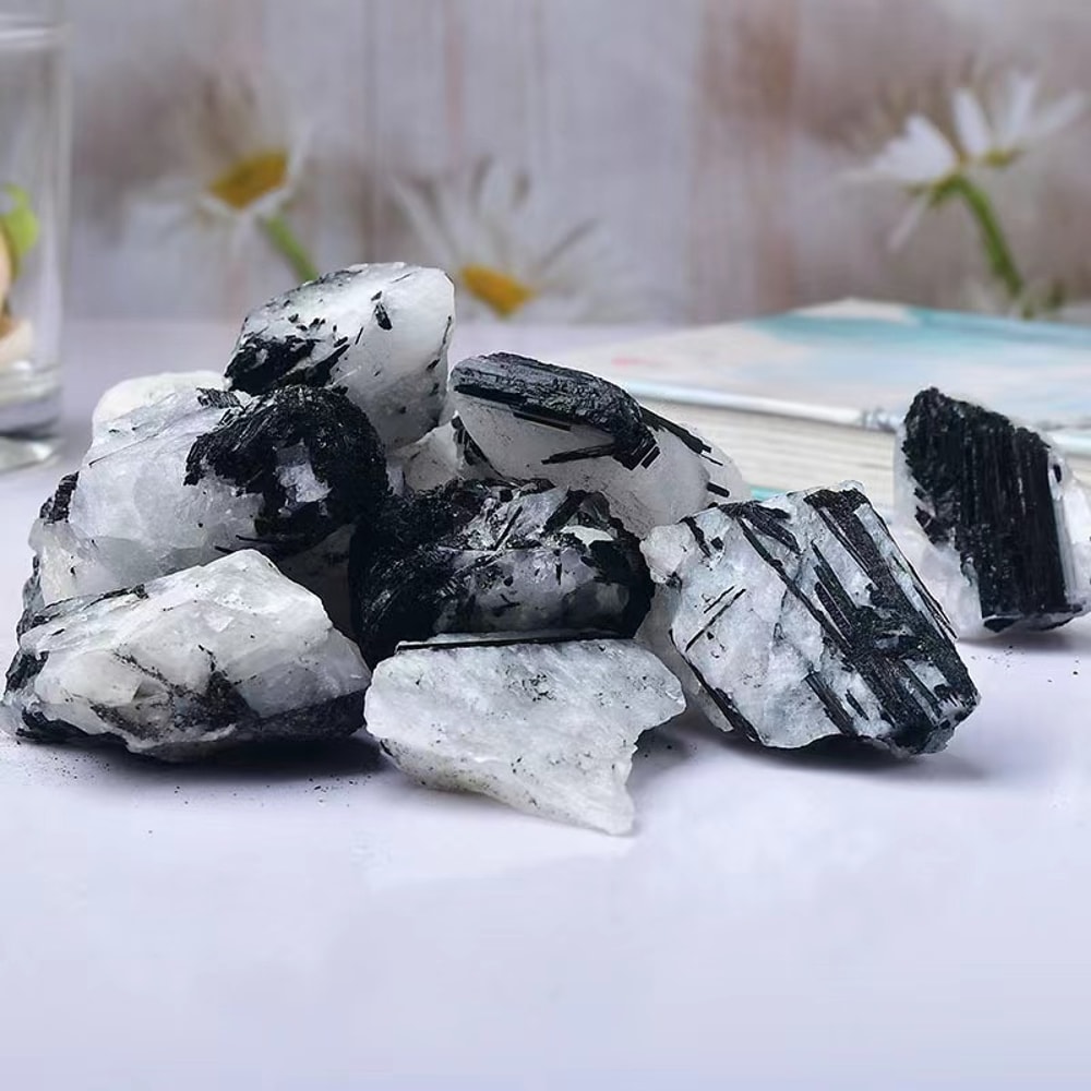 Black Tourmaline Stone, White Quartz Crystal Specimen for Home Decoration, Healing Ore and Irregular Stone Mineral