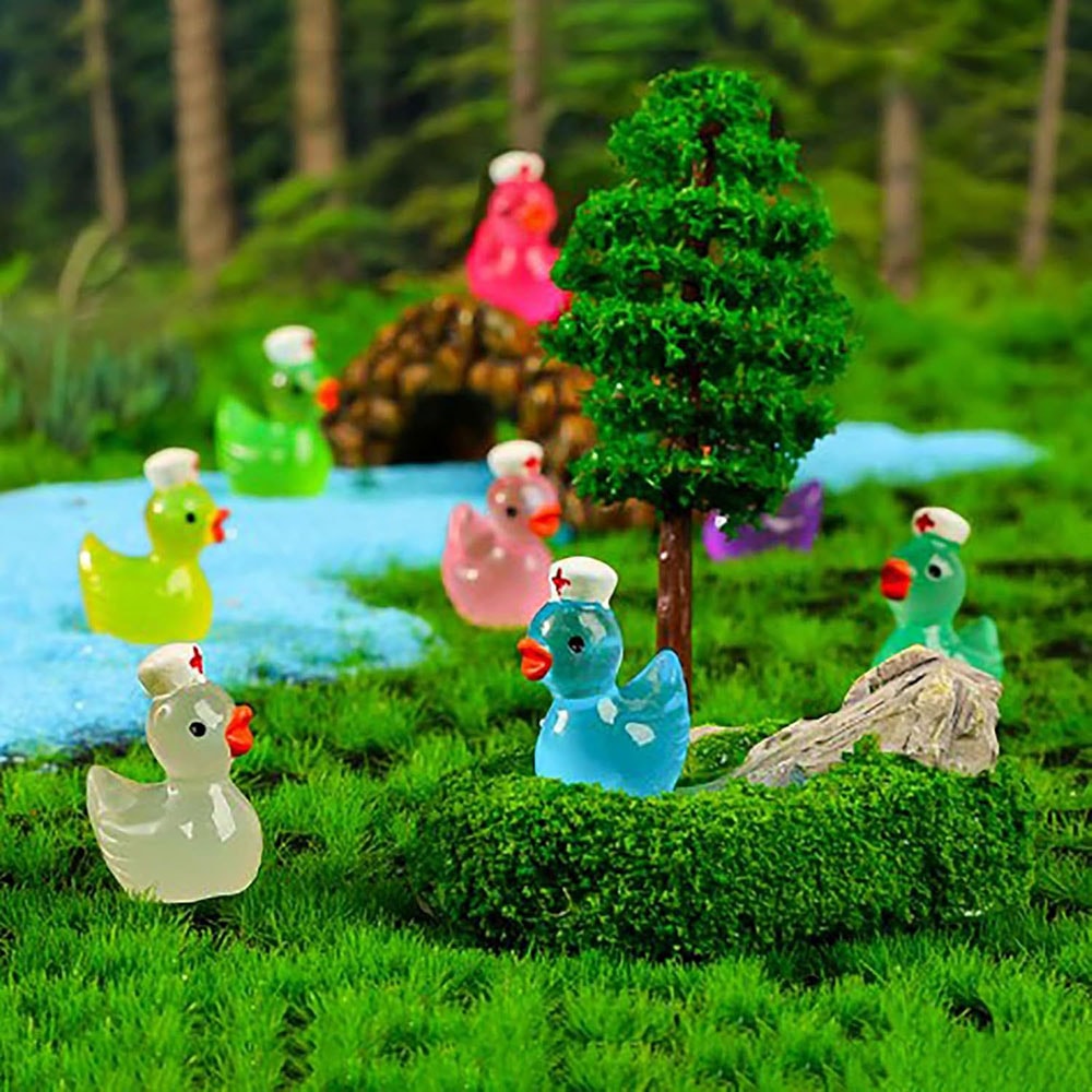 Fairy Garden Decor, Glow in Dark Nurse Duck Figurine, Fluorescent Night Light, Miniature Accessories for DIY Micro Lands