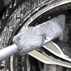 microfiber wheel & rim cleaning brush for car detailing and tire care